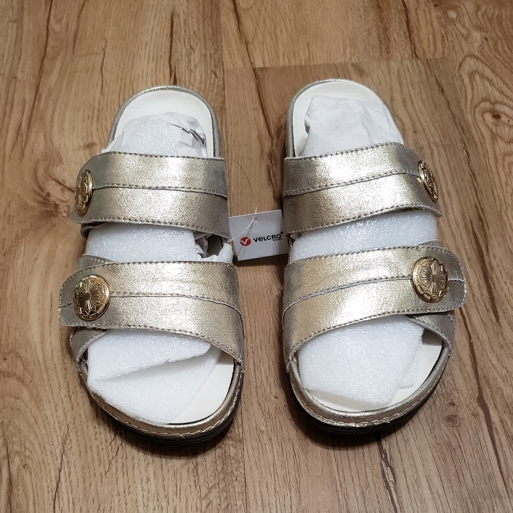 Drew Women's Ariana Gold Comfort Slide